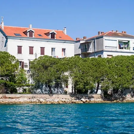 Apartament Center - Directly On The Sea Zadar