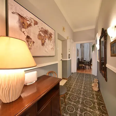 Apartment Center - Directly On The Sea