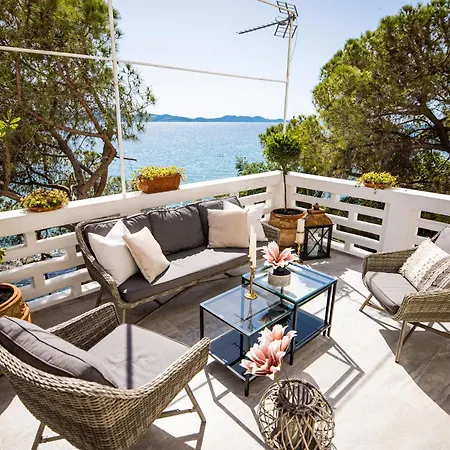 Apartment Center - Directly On The Sea *